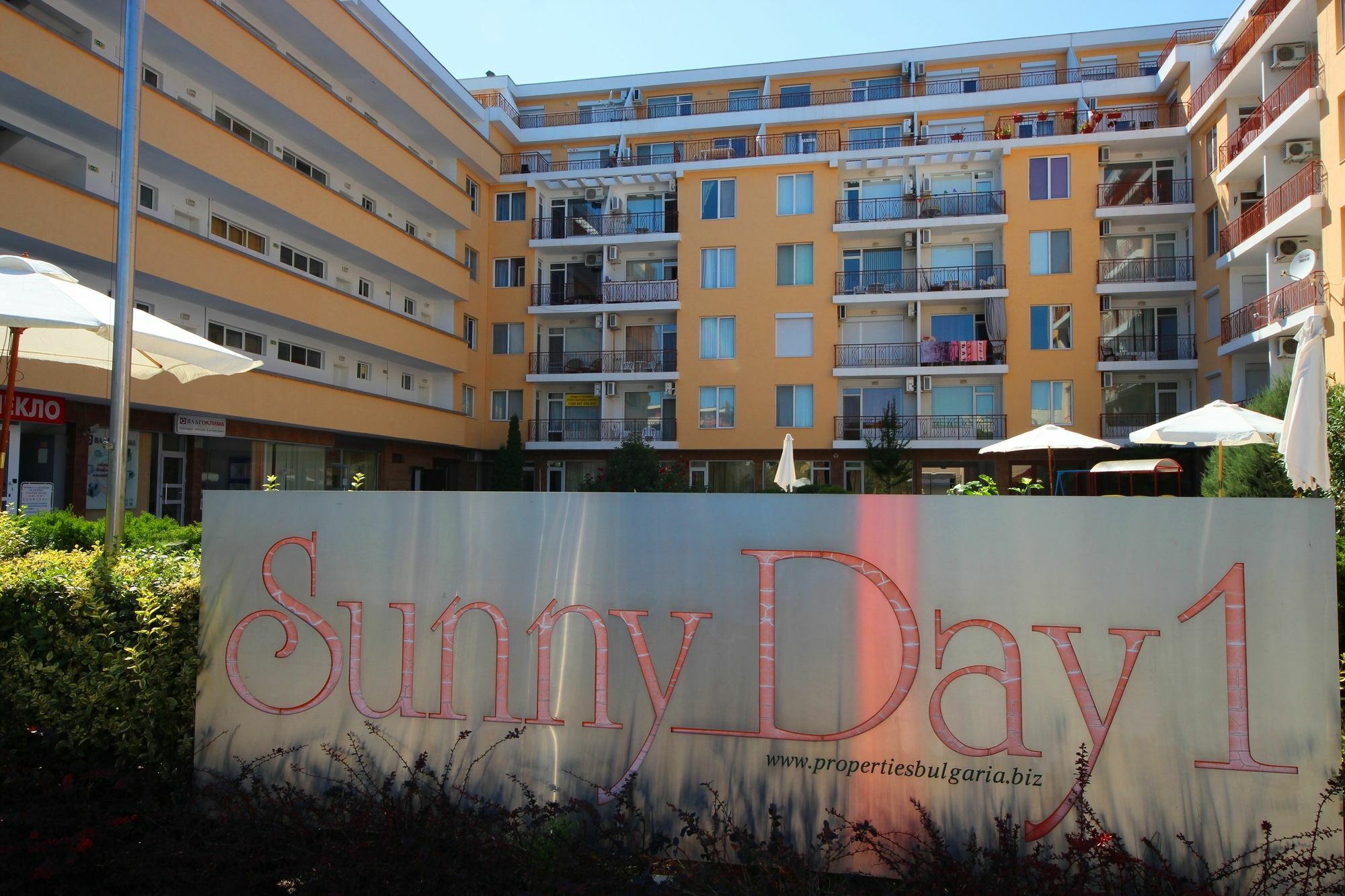 Sunny Day 1 - Menada Apartments Слънчев бряг Екстериор снимка